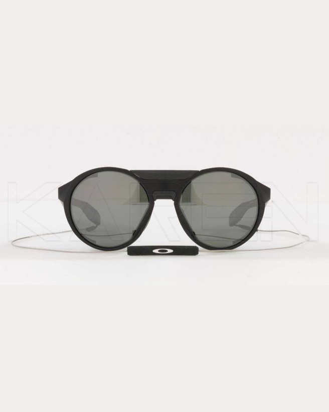 عینک اوکلای Oakley OO946